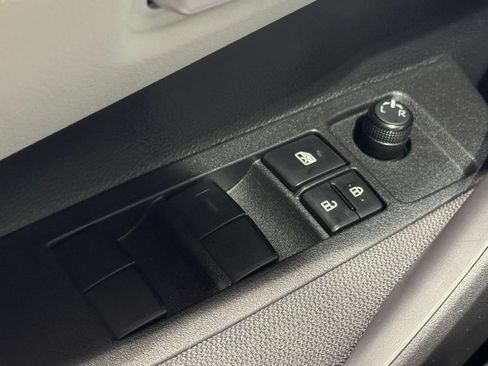 New 2026 Toyota Corolla SE FWD image 31