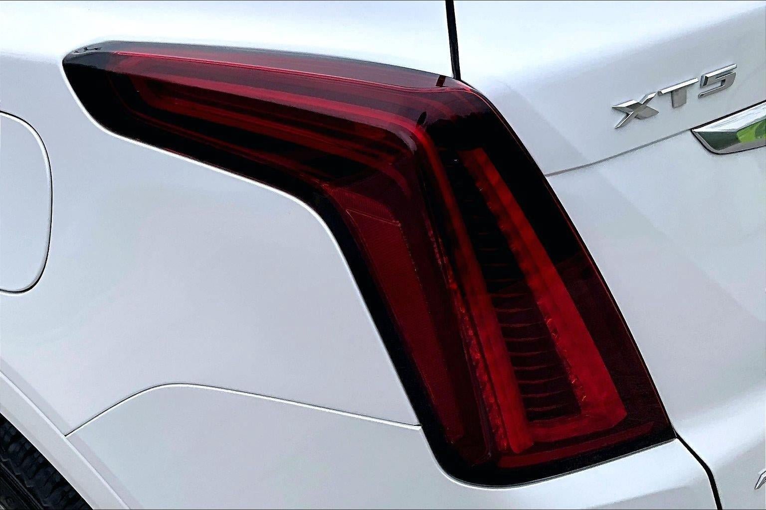 Used 2020 Cadillac XT5 Premium Luxury AWD/4WD image 28