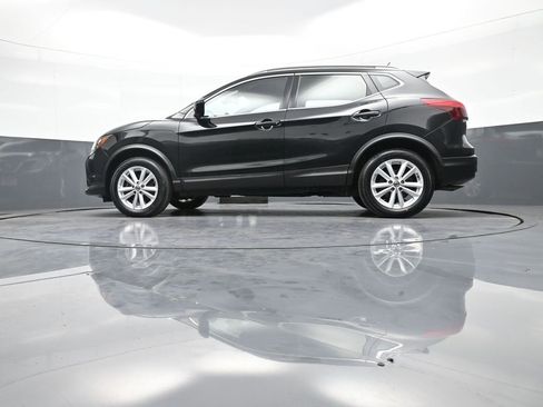 Used 2019 Nissan Rogue Sport SV image 31