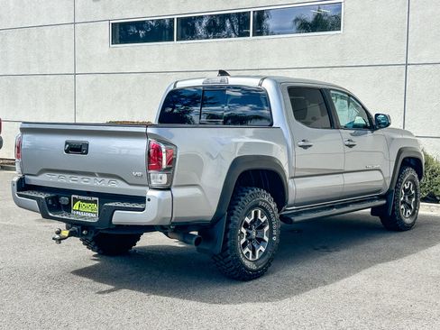 Used 2021 Toyota Tacoma TRD Off-Road w/ Technology Package AWD/4WD image 6