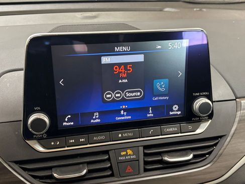 Used 2025 Nissan Altima 2.5 SV FWD image 20