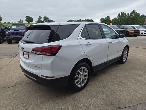 Used 2024 Chevrolet Equinox LT AWD/4WD image 12