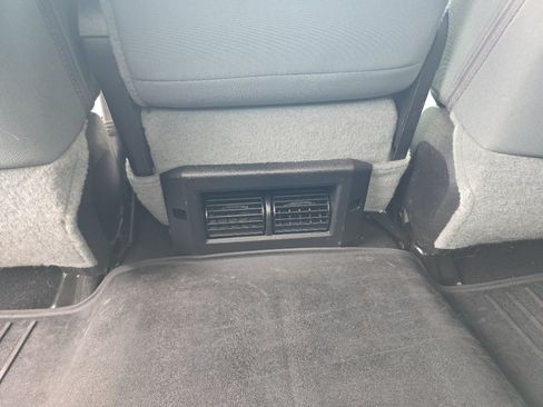 Used 2018 RAM 2500 Tradesman w/ Chrome Appearance Group AWD/4WD image 27