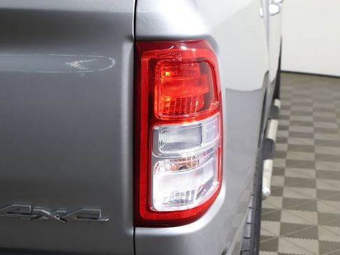 Used 2019 RAM 1500 Big Horn AWD/4WD image 14