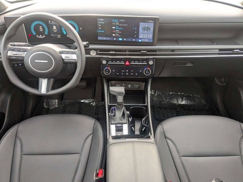 Used 2025 Hyundai Santa Cruz SEL FWD image 15