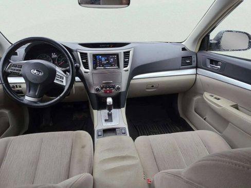 Used 2014 Subaru Outback 2.5i Premium AWD/4WD image 8