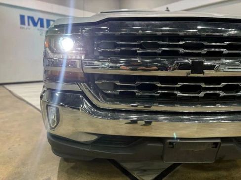 Used 2016 Chevrolet Silverado 1500 LT w/ LPO, Black Pack image 6