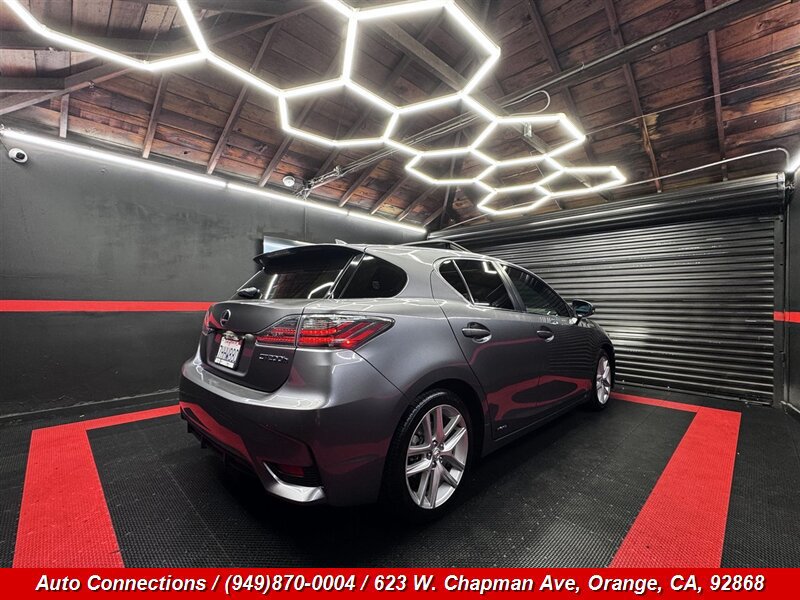 Used 2015 Lexus CT 200h FWD image 3