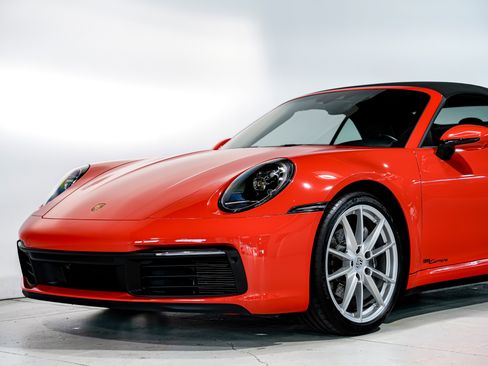 Used 2022 Porsche 911 Carrera image 38