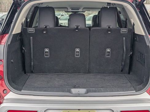 Used 2024 Nissan Pathfinder SL image 10