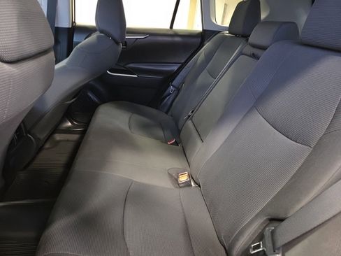 Used 2020 Toyota RAV4 LE image 14