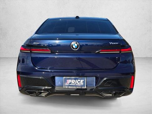 Used 2024 BMW 760i xDrive image 6