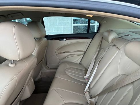 Used 2011 Buick Lucerne CXL FWD image 18