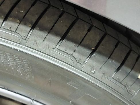 Certified 2023 Honda Odyssey EX image 10