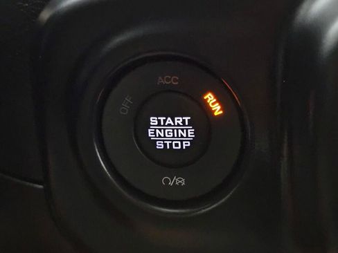 Used 2021 Jeep Wrangler Unlimited Sport image 28