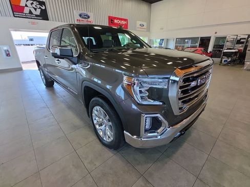 Used 2019 GMC Sierra 1500 SLT w/ SLT Convenience Package AWD/4WD image 5