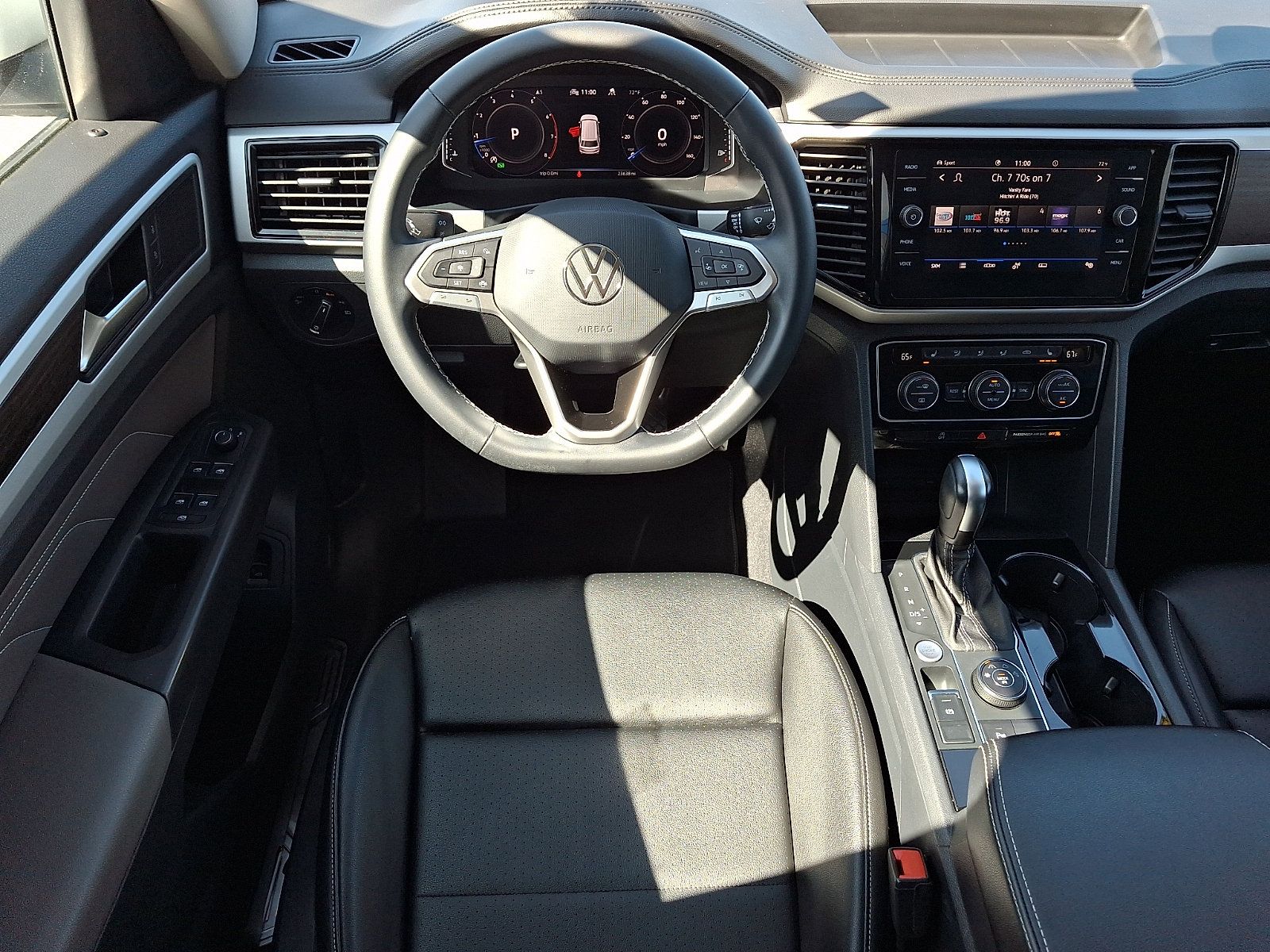 Used 2023 Volkswagen Atlas SE AWD/4WD image 14