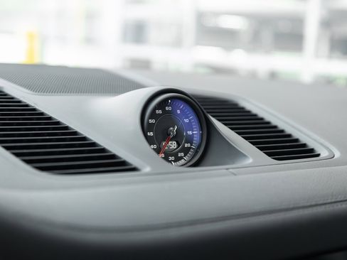 Certified 2023 Porsche Cayenne image 24