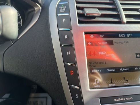 Used 2019 Lincoln MKZ Reserve w/ Reserve Plus Package image 29