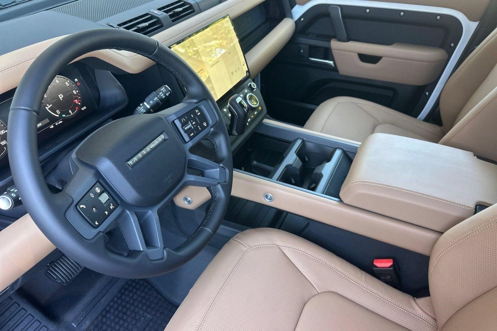 New 2026 Land Rover Defender 110 S AWD/4WD image 3