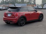 Used 2017 MINI Cooper S image 6