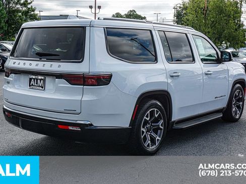 Used 2023 Jeep Wagoneer Series III w/ Preferred Equipment Group image 6