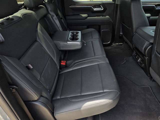 Used 2025 GMC Sierra 1500 SLT AWD/4WD image 29