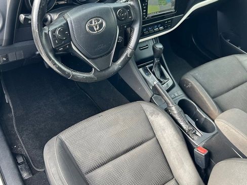 Used 2018 Toyota Corolla iM image 6