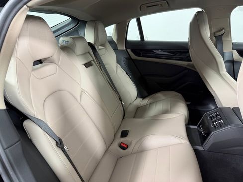 New 2026 Porsche Panamera 4 AWD/4WD image 18