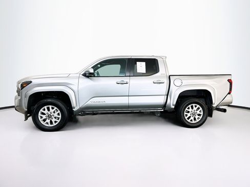 Used 2024 Toyota Tacoma SR5 image 4