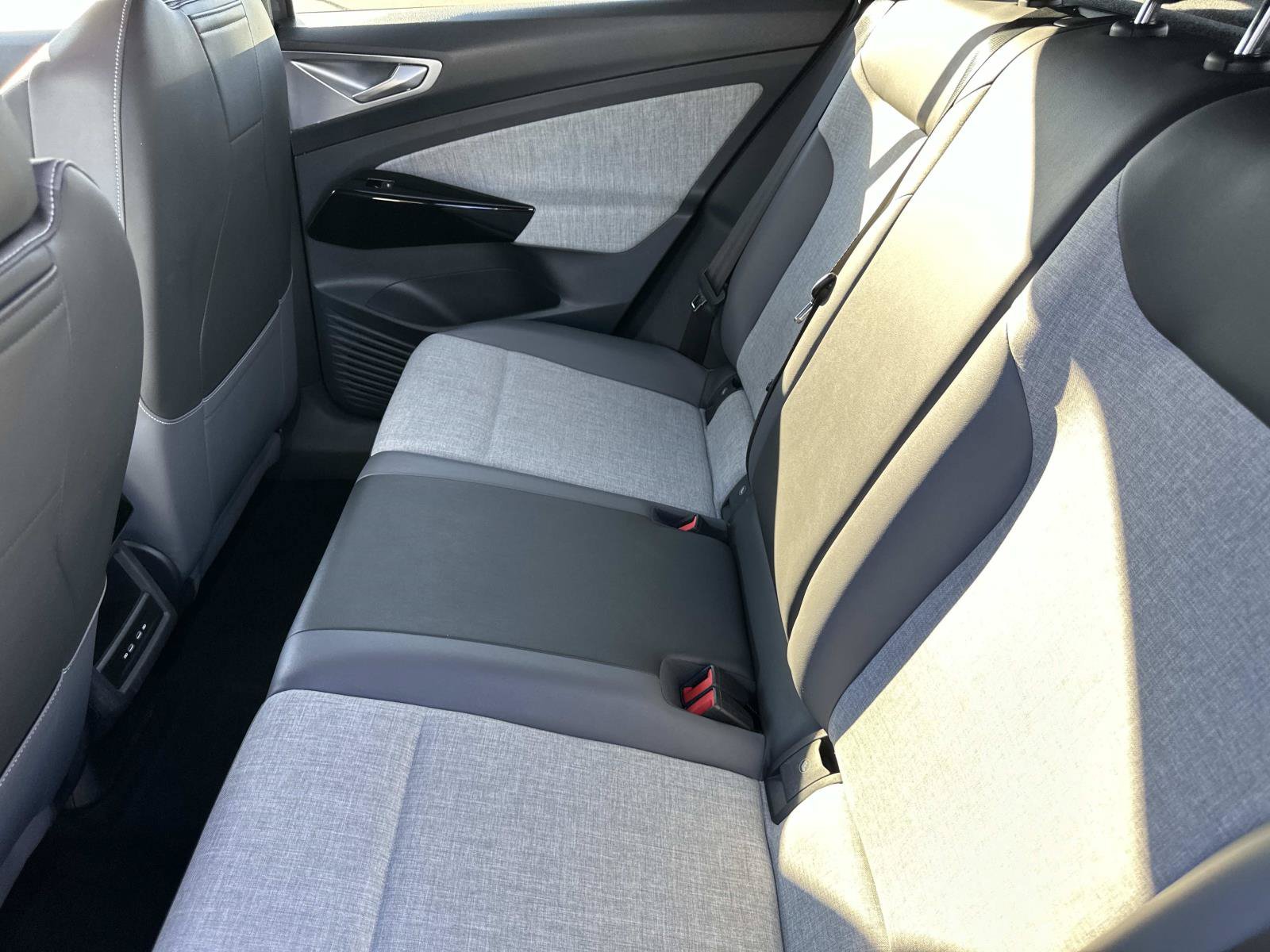 Certified 2023 Volkswagen ID.4 Pro RWD image 23