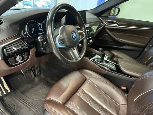 Used 2018 BMW M550i xDrive image 20