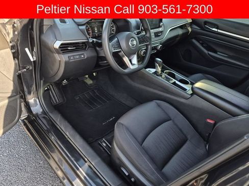 Used 2021 Nissan Altima 2.5 SV FWD image 18