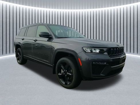 New 2026 Jeep Grand Cherokee L Limited image 1