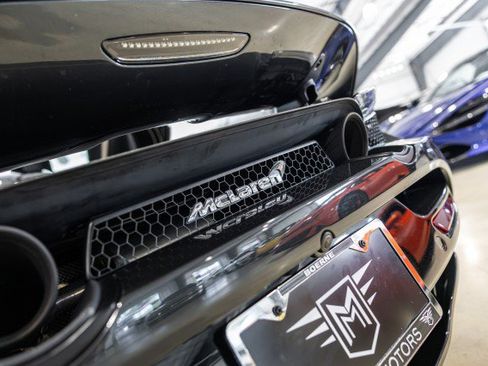 Used 2021 McLaren 720S Performance RWD image 19