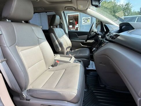 Used 2014 Honda Odyssey Touring image 23