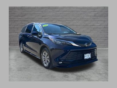 Used 2026 Toyota Sienna XLE