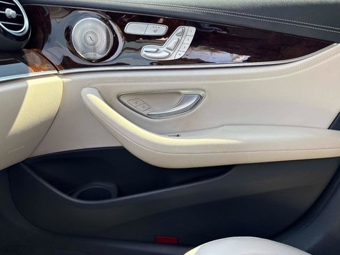 Used 2022 Mercedes-Benz E 350 Sedan image 23