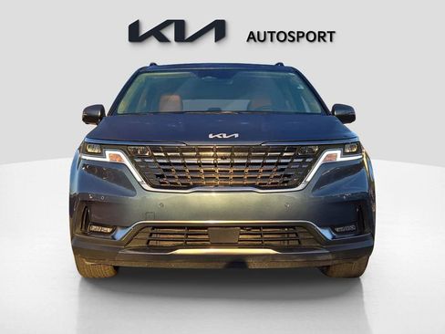 Certified 2024 Kia Carnival SX image 2