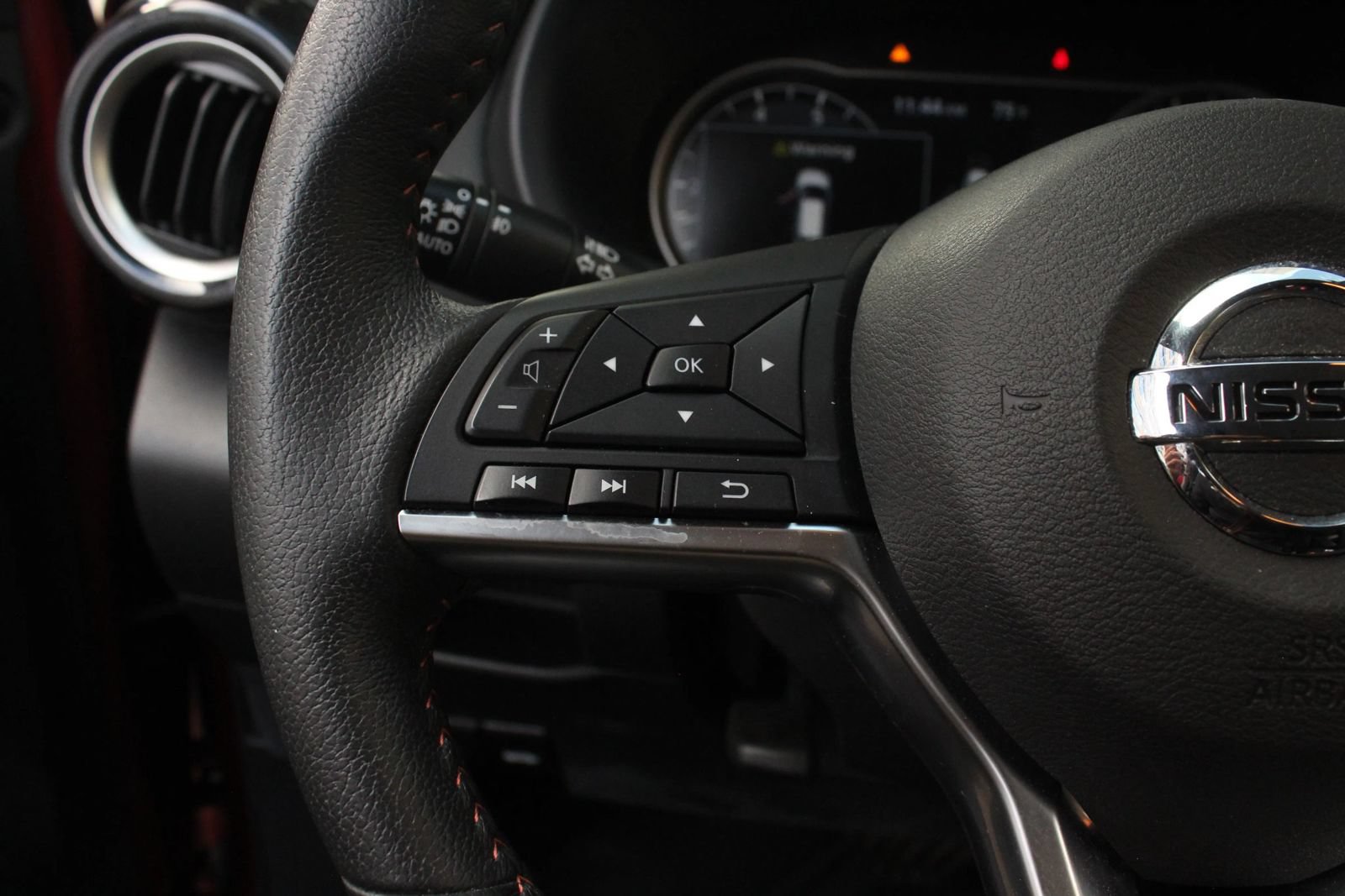 Used 2020 Nissan Kicks SR FWD image 29