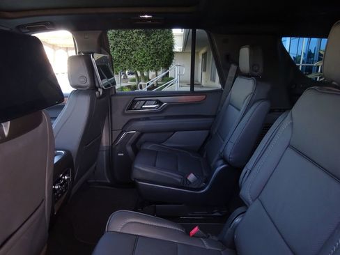 Used 2026 GMC Yukon Denali w/ Denali Reserve Package image 24