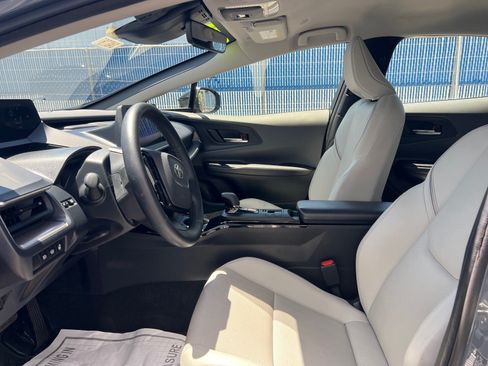 Used 2024 Toyota Prius XLE FWD image 20