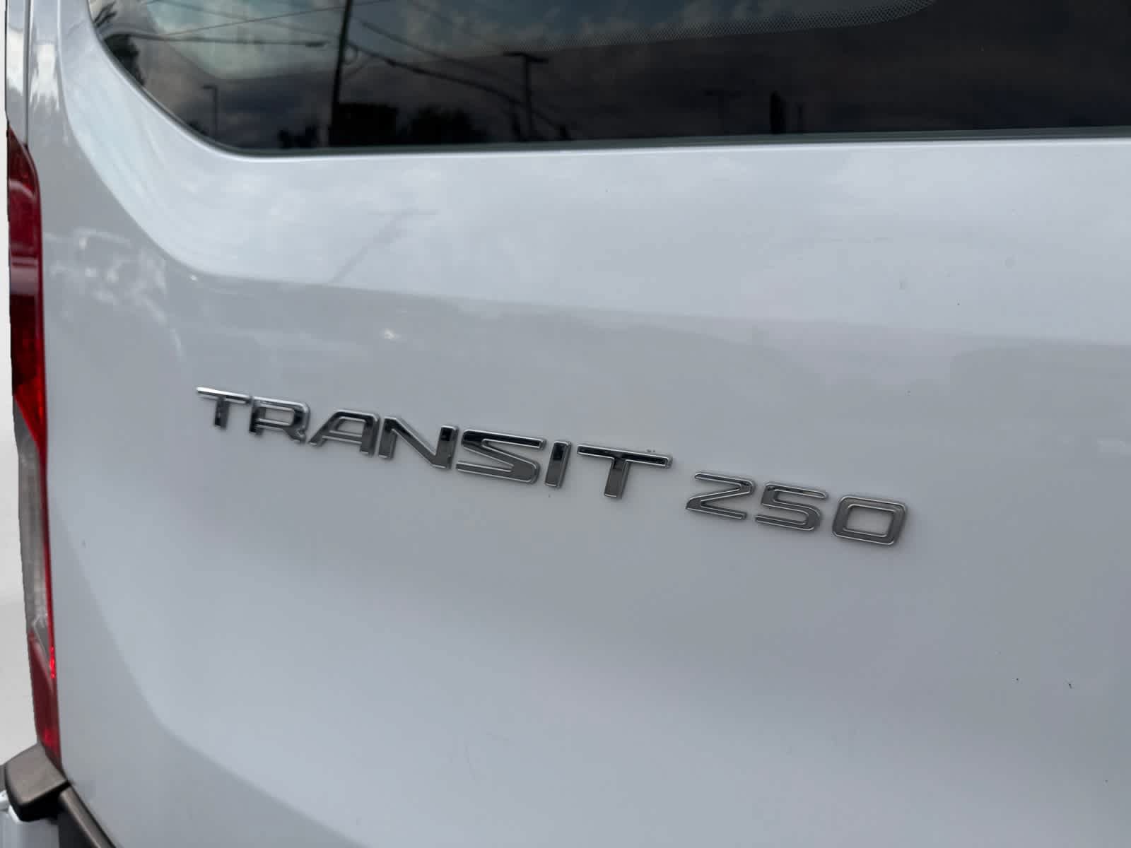 Used 2025 Ford Transit 250 Low Roof w/ Exterior Upgrade Package RWD image 21