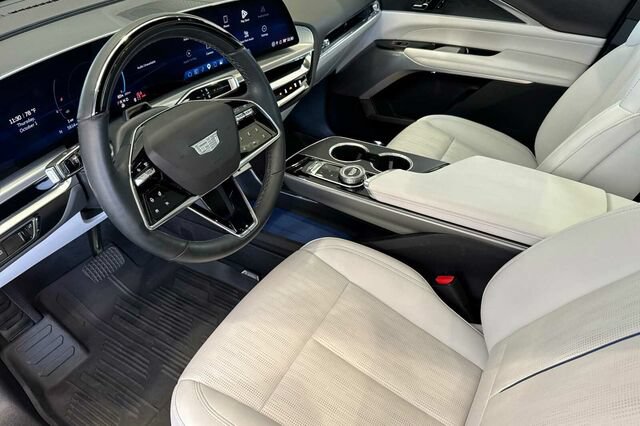 Certified 2024 Cadillac Lyriq Sport w/ LPO, Floor Liner Package AWD/4WD image 10