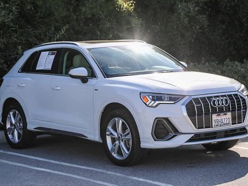 Used 2022 Audi Q3 2.0T Premium Plus w/ Premium Plus Package image 3