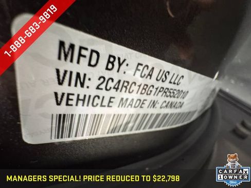 Used 2023 Chrysler Pacifica Touring-L FWD image 28
