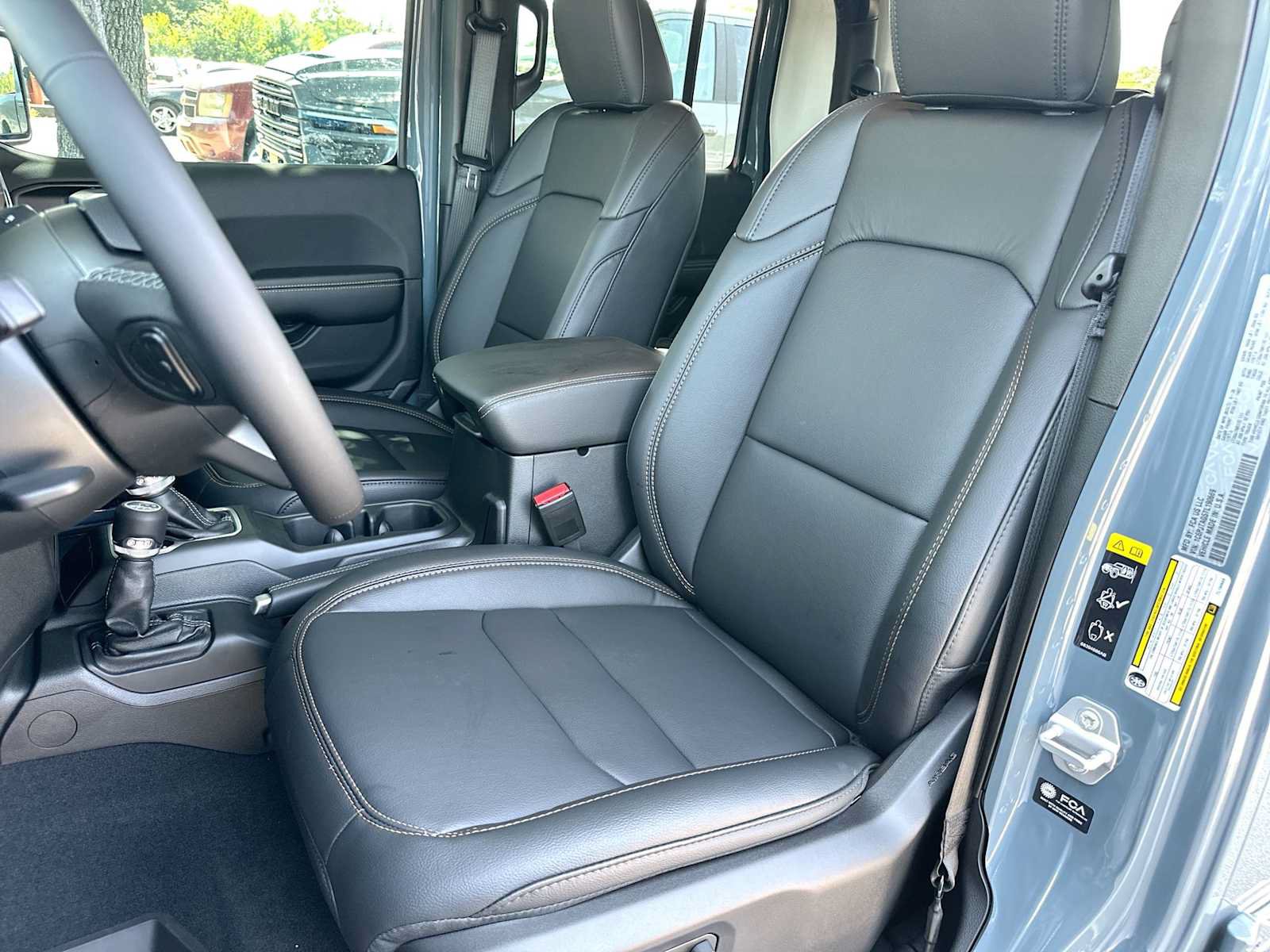 New 2026 Jeep Gladiator Sport AWD/4WD image 17