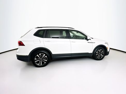 Used 2024 Volkswagen Tiguan S image 10