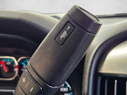 Used 2018 Chevrolet Silverado 1500 LT w/ All Star Edition image 12