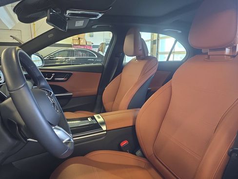 Certified 2025 Mercedes-Benz C 300 Sedan image 17